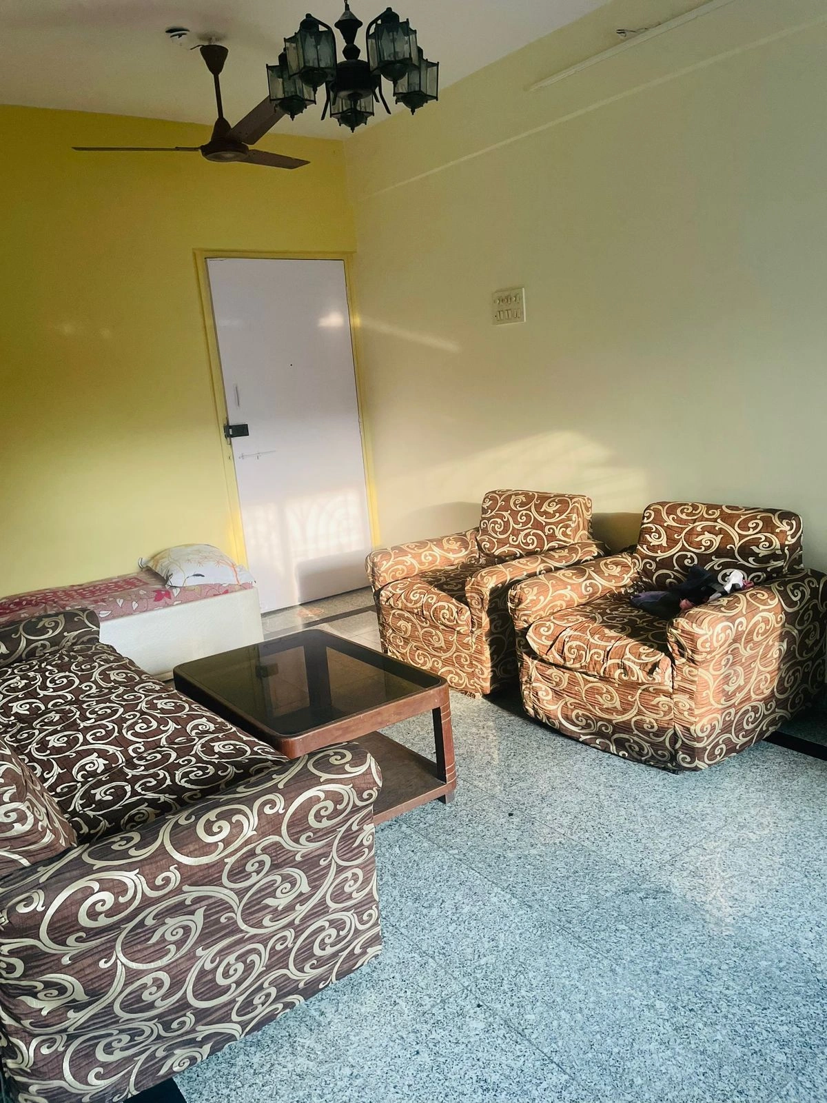 2 BHK Flat for PG in Malad West