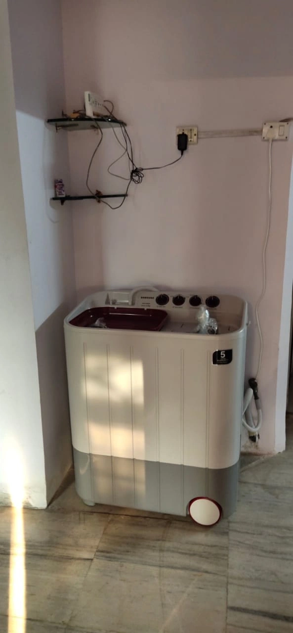 Triple Sharing Room Boys only Flat for PG in China Link, Malad West
