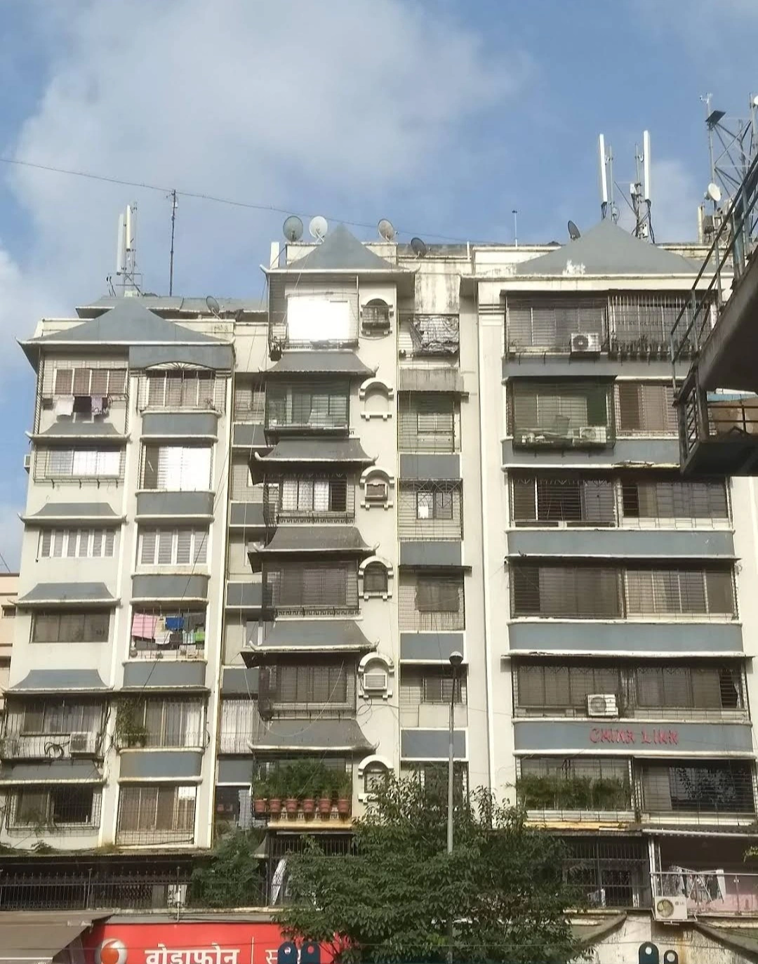 Triple Sharing Room Boys only Flat for PG in China Link, Malad West
