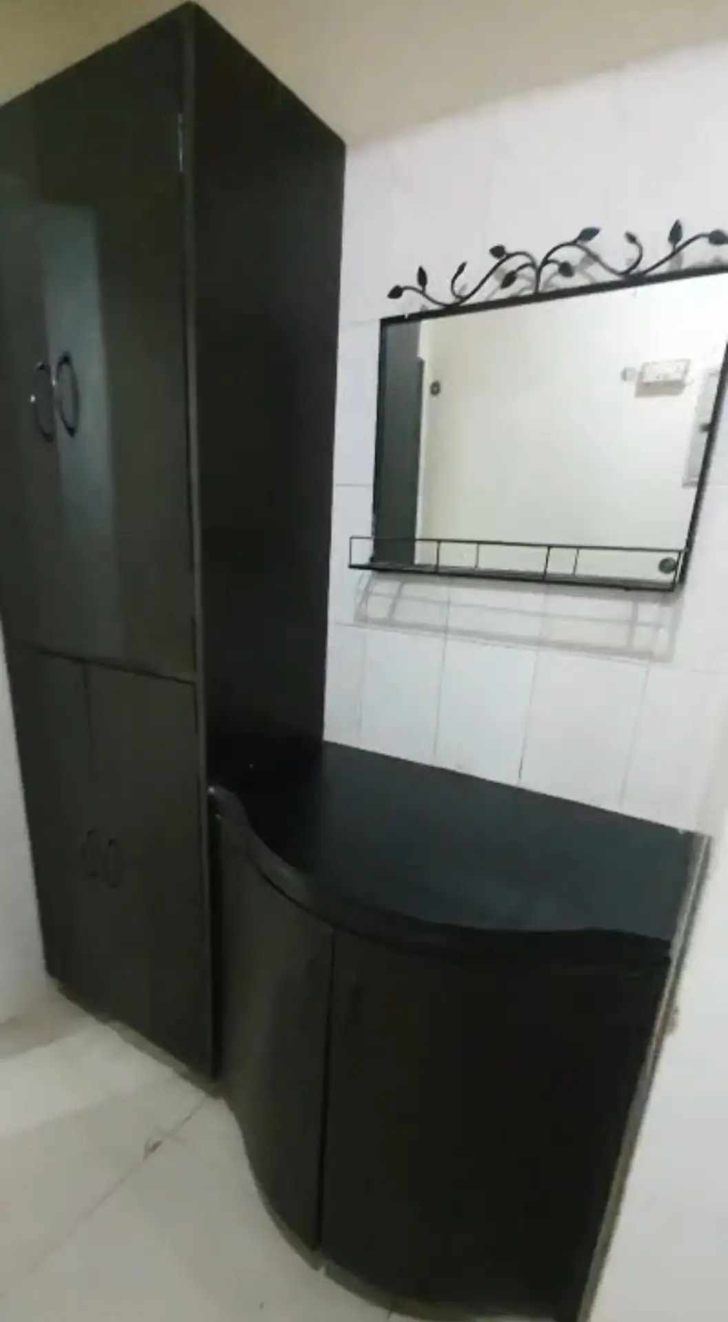 2 BHK Flat for Rent in Shiv Gauri Society, Malad West