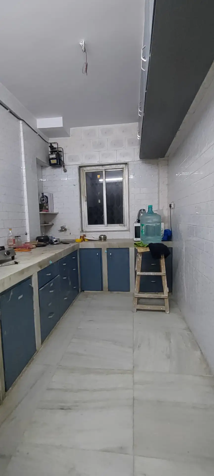 1 BHK Flat for Rent in Atlanta Building, Malad West
