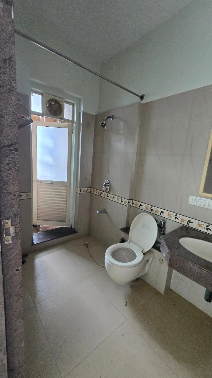 2 BHK Flat for Rent in Interface Heights, Malad West